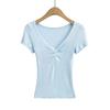 Camiseta de manga corta ajustada con cuello en V, plisado cruzado y pecho de las Spice Girls, de estilo sencillo, para mujer, de verano, en color liso.
