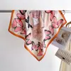 Pañuelo de Seda Cuadrado Estampado Danza de Mariposas Rima de Flores Bufanda con Sentido Avanzado Bufanda Profesional Versátil Bufanda Pequeña Cuadrada para Cuello Pañuelo para la Cabeza Bufanda para Mujer