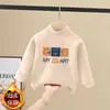 Camada Base Casual Masculina Outono Inverno Novo Estilo Camiseta de Manga Longa com Fleece Escovado Roupas Versáteis para Bebês Bonitos