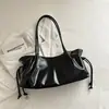 Nova bolsa de ombro de grande capacidade para axila para o trajeto diário, elegante e versátil, bolsa de mão feminina de outono de alta qualidade 2026