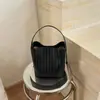 Estilo Coreano Retrô Trançado Chique 2026 Bolsa Saco Feminina de Couro Macio Texturizado Design de Nicho para o Dia a Dia Ombro Único Abaixo do Braço