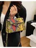 Moda Retrô Tendência Europeia e Americana Personalidade Bolsa Kelly de Mão Feminina 206 Nova Textura de Pele de Cobra Ombro Único Transversal Bolsa Feminina