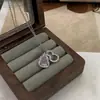 Novo Colar de Cabacinha Rosa Estilo Chinês para Mulheres, Alto Padrão, Luxo Leve, Colar de Design de Nicho, Corrente Dourada para Clavícula