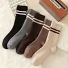 Meias de Tricô Transfronteiriças Estilo College Meias Esportivas Longas Meias de Cano Médio com Listras Verticais Duplas Meias da Moda Versáteis Emagrecedoras