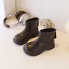 Moda Botas Martin Guapas para Niños 2026 Otoño/Invierno Botas Cortas de Patchwork con Terciopelo Adicional Estilo Británico Botas de Caña para Niños Medianos y Grandes