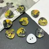 Botones coloridos pequeños de peces, mariposas, monedas, nubes, estrellas, triángulos, de dos agujeros irregulares y color degradado para ropa de niños y mujeres DIY