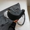Bolsas Pequenas Atacado Venda Quente Transfronteiriça para Mulheres 2026 Nova Tendência Logo Elegante Bolsa Pequena Outono e Inverno Bolsa de Ombro Transversal Retrô