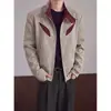 Chaqueta de cuero PU retro americana para hombre, primavera/otoño, cuello alto, diseño de bloques de color, estilo abierto al frente, moderna, corte holgado, chaqueta de motocicleta