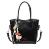 Bolso de Mano de Alta Gama para Mujer, Nueva Moda de Primavera 2026, Bolso Cubo Exquisito de Lujo Ligero de Nicho para Hombro Cruzado