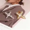 Clip de Oreja de Cruz de Diamantes Completo de Lujo para Mujer Sin Perforaciones, Estilo Minimalista, Cuff de Oreja Deslumbrante, Accesorio de Oreja Versátil de Moda