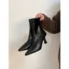 2025 Novas Botas de Cano Curto Pretas de Salto Alto Bico Fino Femininas Salto Agulha Francês Elásticas Botas Retro Versáteis Couro Macio Botas Afuniladas