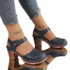 Sandalias Baotou para Mujer Verano 2025 Nuevo Estilo Tacón Grueso Correa de Hebilla Talla Grande Huecas con Agujeros Sandalias de Tacón Alto para Mujer en Stock