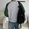 Camiseta de manga raglán con bloques de color para hombre, un atuendo sencillo, elegante y casual para el día a día, perfecta como camiseta de manga larga para otoño