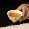 Taza Maestro de Cerámica Pintada a Mano con Mariposa y Boca de Flor para Uso Doméstico, Taza de Cata de Té de Pie Alto, Taza de Té Especial para Mujeres, Juego de Té Kung Fu