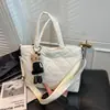Bolsa de Chaqueta de Plumón para Mujer, Nuevo Bolso de Mano Acolchado de Gran Capacidad para Otoño e Invierno, Bolso Tote de Hombro Versátil y de Moda