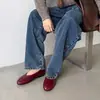 Sapatos slip-on estilosos 2026 confortáveis, primavera e outono Mary Jane retrô francês leves baixos vermelhos rasos novo modelo