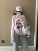Sudadera Rosa con Estampado de Chico de Anime Japonés, Cuello Asimétrico, Diseño Casual Holgado, Top Delgado Coreano de Manga Larga