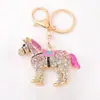 Caballo Zodiacal Goteando Aceite Llavero de Dibujos Animados con Pedrería Colgante para Llaves de Coche Mochila Regalo del Día del Niño Pony Pequeño Regalo