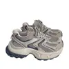 Primavera 2026 Nuevos Zapatos Deportivos Casuales Versátiles de Suela Gruesa para Aumentar la Altura, Tendencia Popular, Estilo Papá, para Mujeres Bajitas