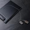 Collar de acero de titanio para hombre y mujer, moderno, estilo hip hop, ligero, de lujo, de marca militar, con forma de corazón de melocotón, de acero inoxidable.