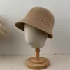 Nuevo sombrero de pescador liso minimalista para mujer, perfecto para otoño e invierno, estilo coreano, hace que la cara se vea más pequeña, cálido y casual
