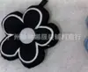 Nuevos Accesorios de Colgante de Flor de Algodón Bordada de Moda Bolso de Moda Ropa de Moda Mochila Escolar Accesorios de Colgante de Flor Roja de Año Nuevo