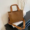 Bolsa de Ombro Grande Capacidade Personalidade Moda Tendência Bolsa Tote Simples Xadrez Nova Bolsa de Mão para o Dia a Dia 2025 Bolsa de Pendurar