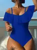 2025 Nuevo Traje de Baño de Una Pieza para Mujer de Comercio Exterior Europeo y Americano, Tela Lisa con Patrón Ondulado, Borde Volador, Hombros Descubiertos, Cintura Fruncida, Aspecto Adelgazante