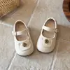 Zapatos de Cuero Pequeños Estilo Coreano para Niñas Estilo Xiang 2026 Nuevas Llegadas de Verano Zapatos Mocasines Versátiles para Niños Estilo Francés Suela Suave Estilo Camelia