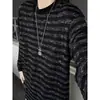 Camiseta Listrada com Textura Retro Americana de Manga Longa Masculina Outono Estilo Preguiçoso Solta Gola Redonda Camisa Básica Top Tendência