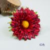 Flores de crisantemo artificiales pequeñas al por mayor para decoración del hogar, adornos, guirnaldas, arreglos florales, producción de tocados y flores artificiales decorativas.