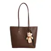 Bolsa Pequena de Moda Nicho para Axila Verão 2026 Nova Tendência Simples para o Dia a Dia Bolsa de Ombro Grande Capacidade Bolsa Tote Estilosa