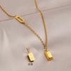 Collar de acero de titanio en tono dorado para mujer, no se decolora, lujo ligero, nicho, joyería de cadena para la clavícula, de alta gama, versátil, a la moda y para el temperamento