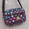 Bolsa de pano de flores Nova bolsa crossbody feminina Pano Oxford Bolsa de mãe de meia-idade e idosa Bolsa Bolsa de ombro multicamadas Bolsa de lona