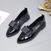 Zapatos de Charol Estilo Británico para Mujer Primavera 2024 Boca Baja Planos Puntiagudos de Una Capa Negros con Lazo Tacón Bajo Zapatos de Trabajo