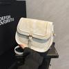 Bolso de Hombro Cruzado de Alta Gama Versátil Moda Verano 2026 Textura Retro Estiloso Diseño de Nicho
