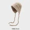 Novo gorro colorido de outono e inverno, chapéu de pelúcia à prova de vento para mulheres, adequado para passeios, com uma atmosfera aconchegante, proteção para as orelhas e aquecimento