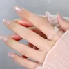 Anillo Artístico Hueco de Tres Mariposas Bailando, Estilo Princesa, Atmósfera Dulce y Fresca, Anillo de Mariposa con Circonita Rosa para el Dedo Índice