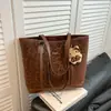 Bolsa Tote Nova Estilo Retrô 2025 com Estampa de Leopardo Vintage, Alto Valor Estético, Grande Capacidade, Bolsa de Ombro, Bolsa de Mão para o Dia a Dia