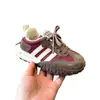 Nuevos Zapatos Deportivos Infantiles de Piel Genuina para Niños Primavera 2025 Zapatos de Bebé Antideslizantes Casuales para Correr Niñas Ligeros