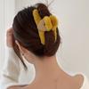 Grampo de cabelo de pelúcia para outono e inverno da Coreia do Sul, grampo de cabelo para meninas, grampo de cabelo de alto sentido, grande, tubarão peludo, grampo de cabelo