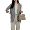 Traje de viajero de moda para mujer, novedad de verano 2024, estilo occidental, chaqueta de traje pequeña, informal, holgada y elegante.