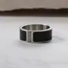 Anel de aço titânio história de amor de Pequim diamante preto e branco anel de casal simples anel que não desbota SA596