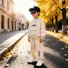 Conjunto de Moletom Outono para Meninos 2026 Novo Conjunto Esportivo Duas Peças Infantil Estilo Streetwear Cool Marca Tendência