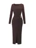 Vestido de Punto para Mujer, Marrón Oscuro, Escote Diagonal, Decoración con Anillo Metálico, Abertura Lateral, Vestido de Manga Larga, Nuevo Estilo Verano 2026