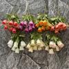 Decoración de estudio para el hogar mango pequeño 7 tenedores amante Capullo flor de seda artificial artificial artificial ramo de rosas boda camino guía ramo