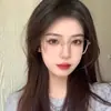 Gafas de metal de color té, ultraligeras, modernas y geniales, para mujer, con montura transparente, alto atractivo estético, montura grande, efecto adelgazante, lentes neutros