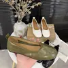 Sapatos baixos de bico redondo com textura de couro de vaca para mulheres, de sola plana, novo estilo de verão, couro macio, sola macia, sapatos de vovó confortáveis, sapatos casuais femininos