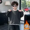 Ropa de Invierno para Niños Sudadera con Capucha Gruesa de Cuello Redondo Falsa de Dos Piezas Estilo Coreano Suéter de Forro Polar para Niños Ropa para Niños Pequeños y Medianos Comercio Exterior