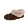 Sapatos estilo Birkenstock femininos com aumento de altura oculto e solas grossas, forro de pelúcia, novos sapatos de neve slip-on de cano baixo 2026 de inverno, sapatos de pele, sapatos de algodão